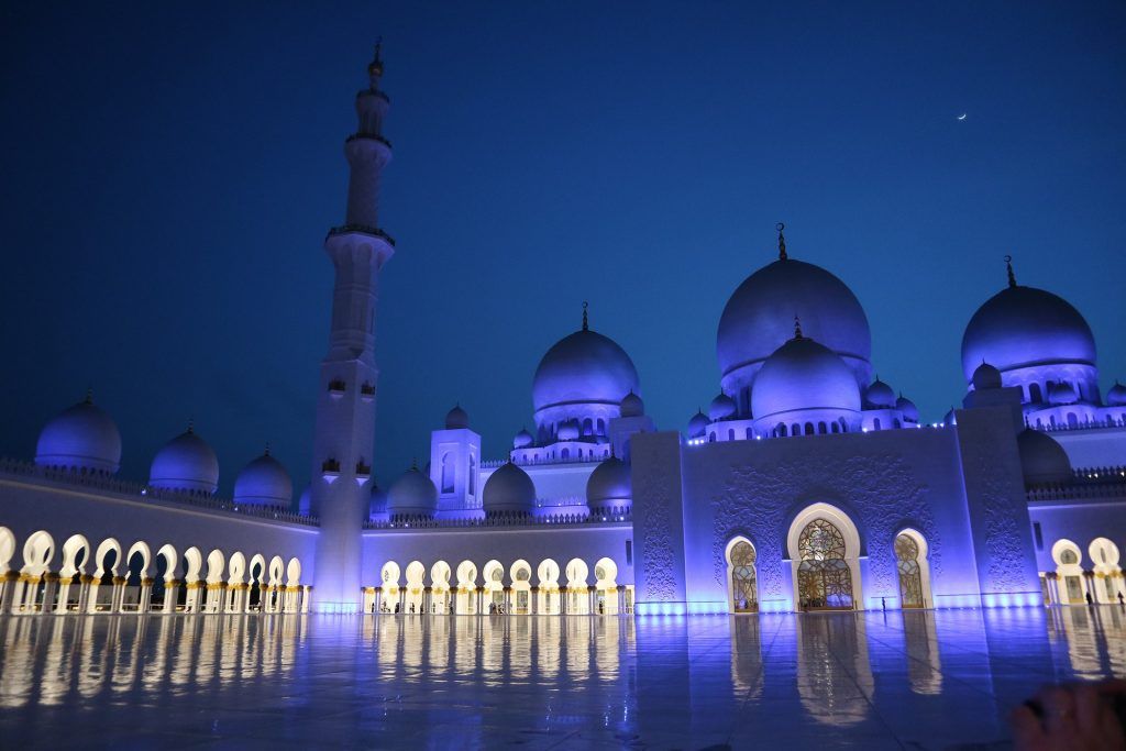 TOP 13 IMPORTANT THINGS YOU SHOULD KNOW BEFORE VISITING THE UNITED ARAB EMIRATES